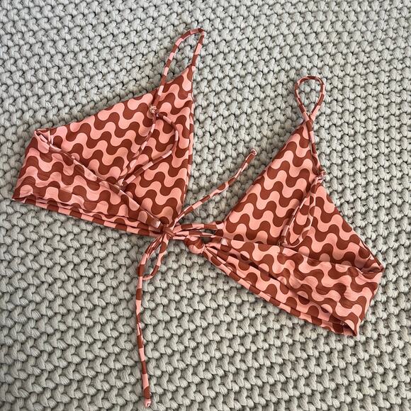 Skatie• ‘Sarah’ Bikini Top in SLATER - Picture 5 of 17